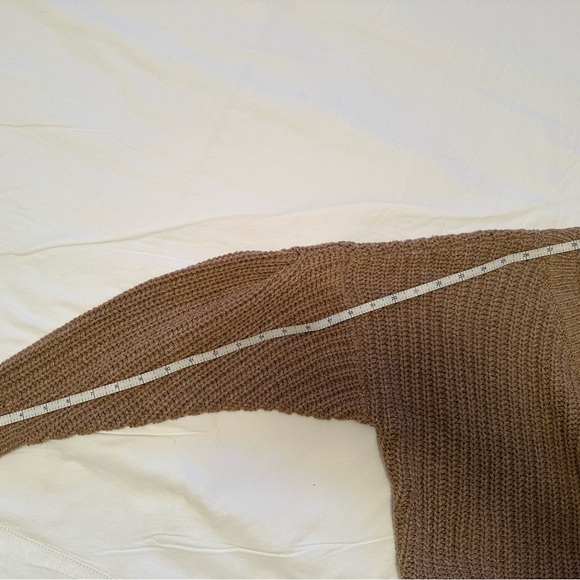Madewell V-Neck Sweater in Tan - Picture 4 of 4